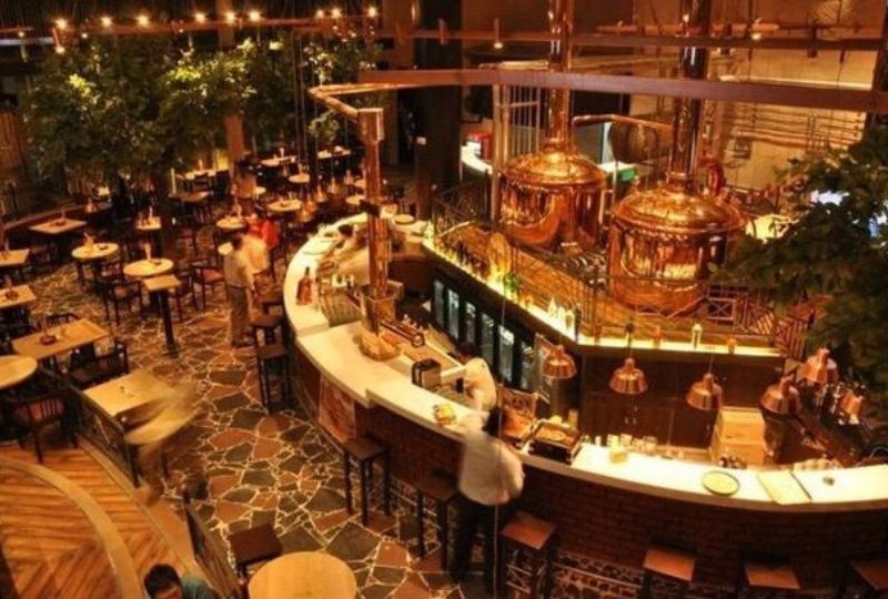 Handcrafted by German brewmaster , 7-degree Brauhaus in Gurgaon –  FoodieeDiva