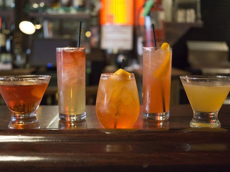 12 Happy Hour Specials to Try in Chicago