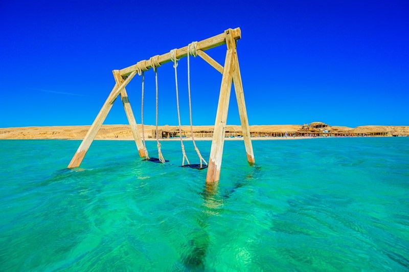 7 Beach Resort Getaways in Cairo