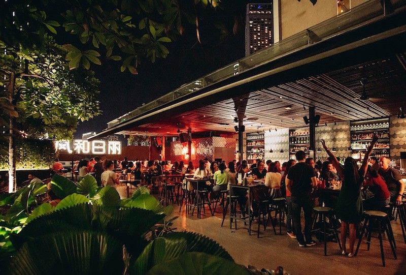 9 Best Happy Hours in Singapore